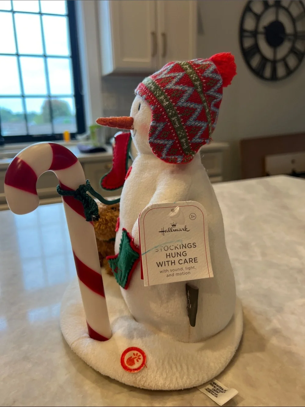 Hallmark 2017 White Singing Snowman with Red Hat and Light-Up Candy Canes